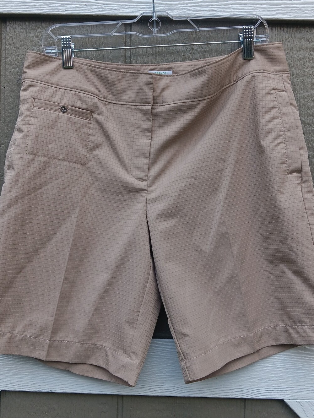 Izod XFG Cool FX Performance Micro Check Tan Khaki Women's Golf Shorts Size 12